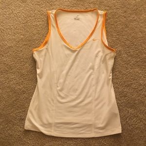 Medium New Nike tank